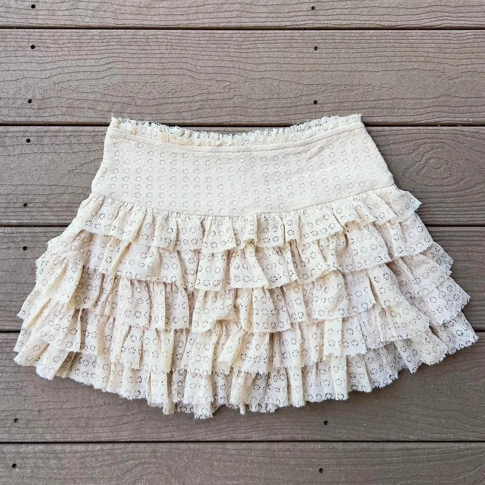 American Eagle Lace Tiered Mini Skirt Size Medium Boho Festival Preppy